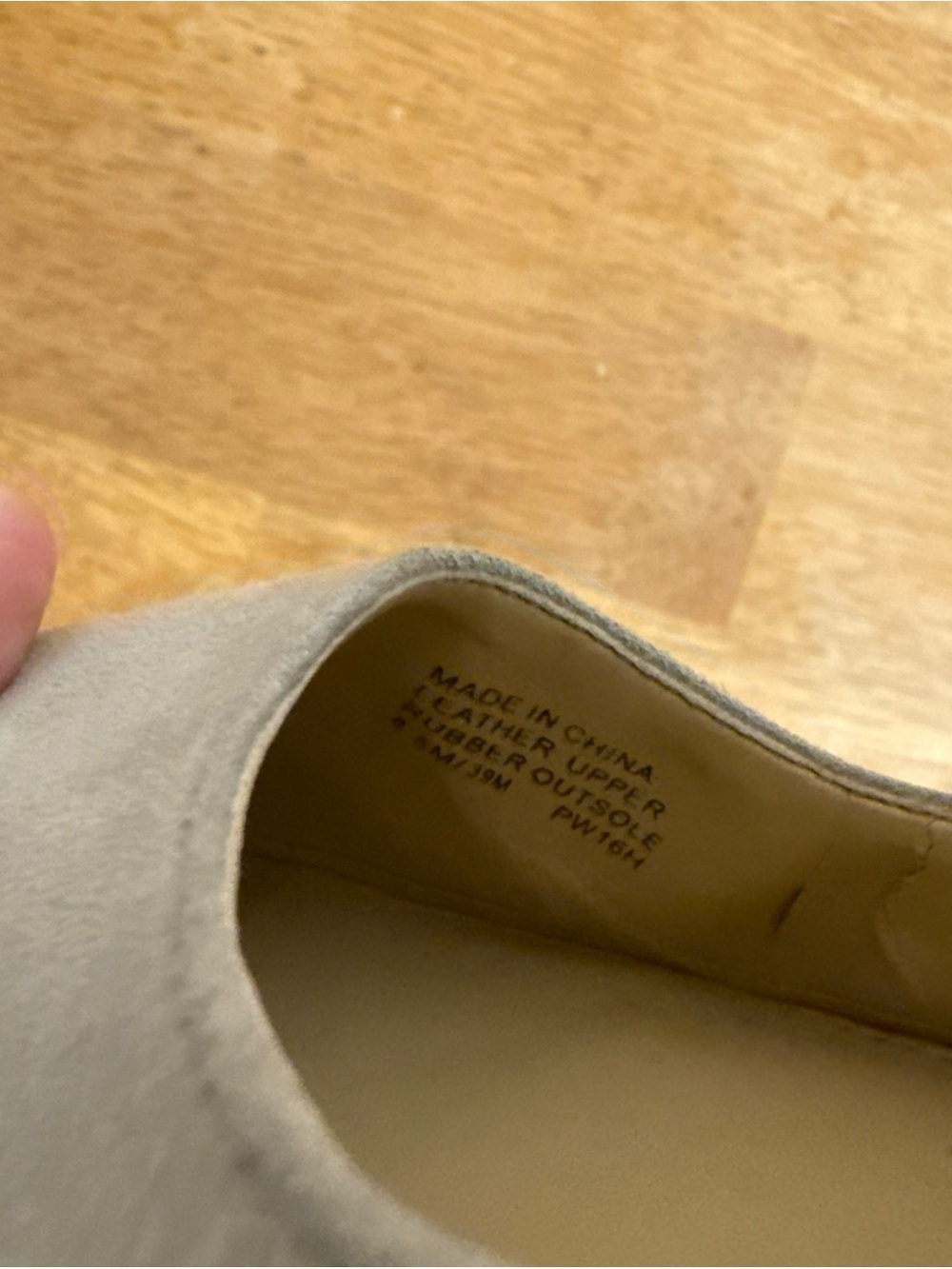 Michael Kors Taupe Beige Pointed Toe Heels Strap Buckle 8.5 4” Heel - Picture 9 of 9